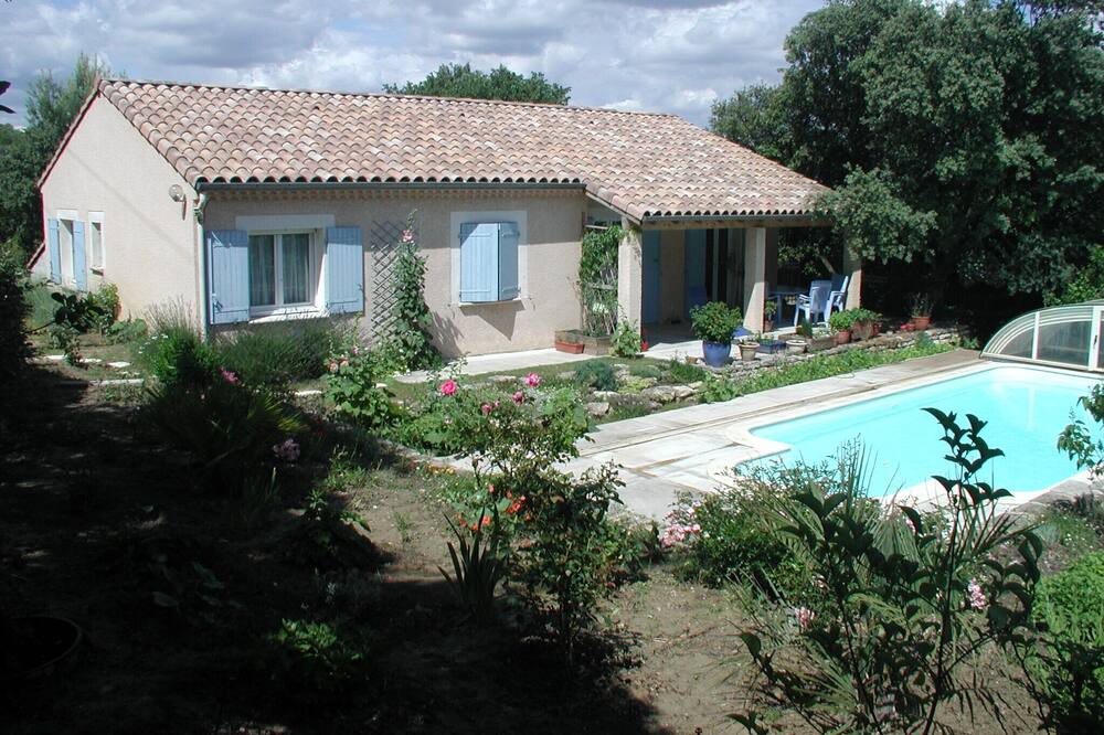 Photo of Outdoor in Saint-Restitut