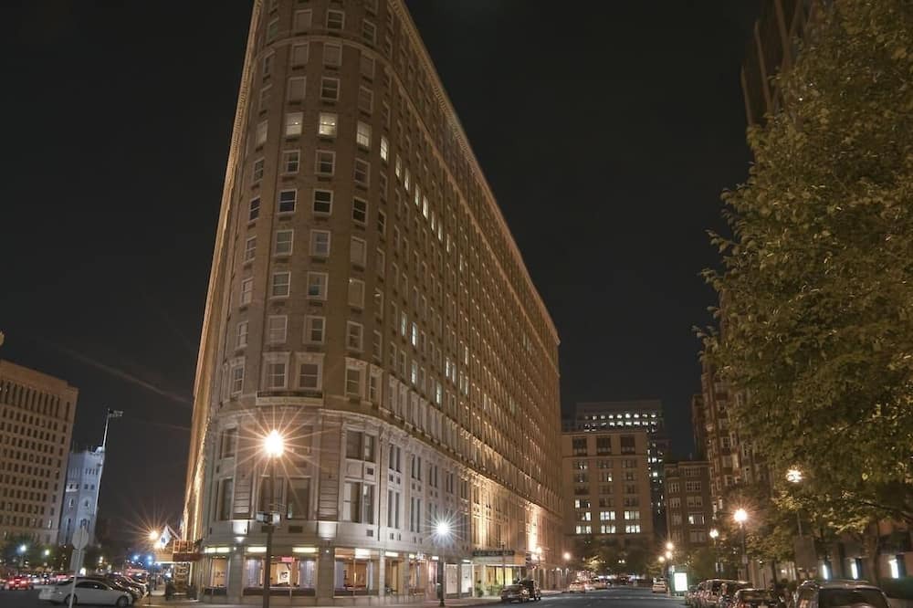 Photo of Others in Downtown Boston
