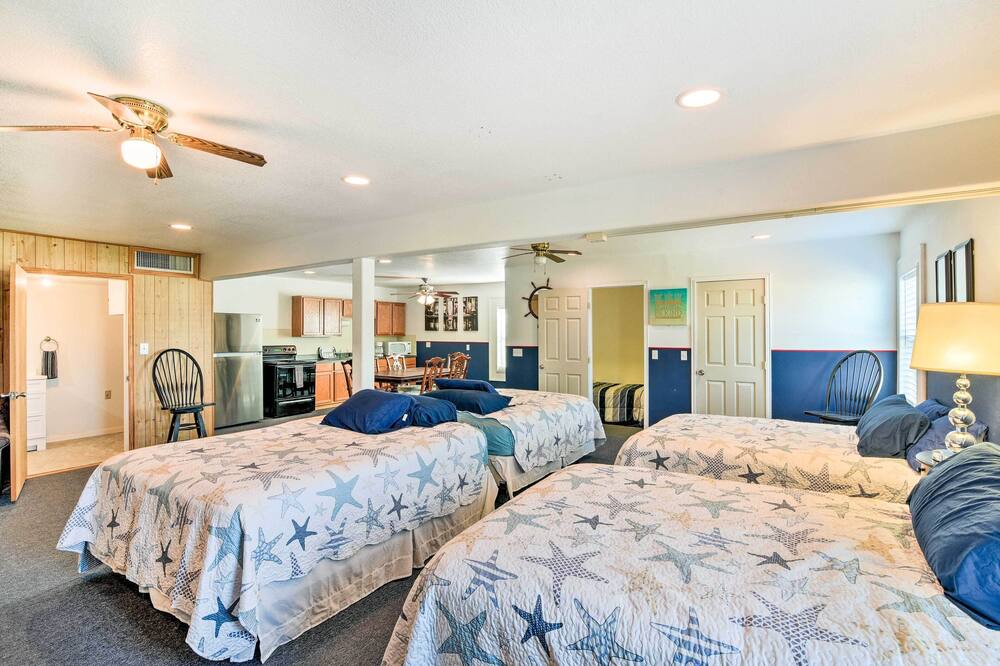 Photo of Bedroom in Surfside Beach