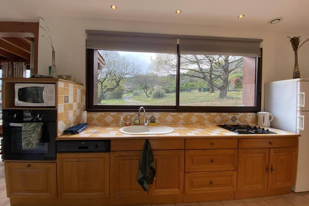 Photo of Others in Connac