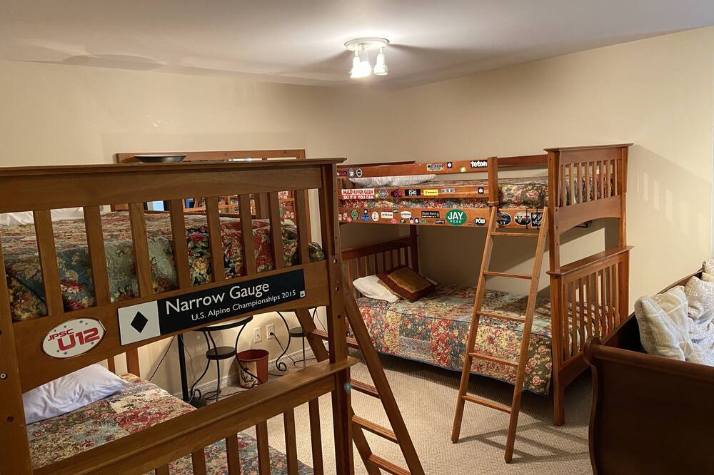 Photo of Bedroom in Owl's Head Ski Resort