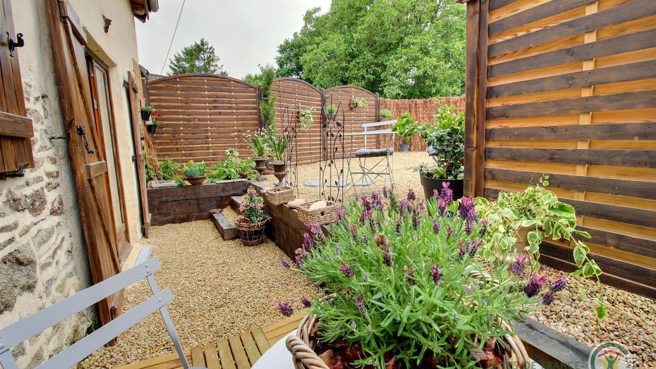 Photo of Outdoor in Plumaudan