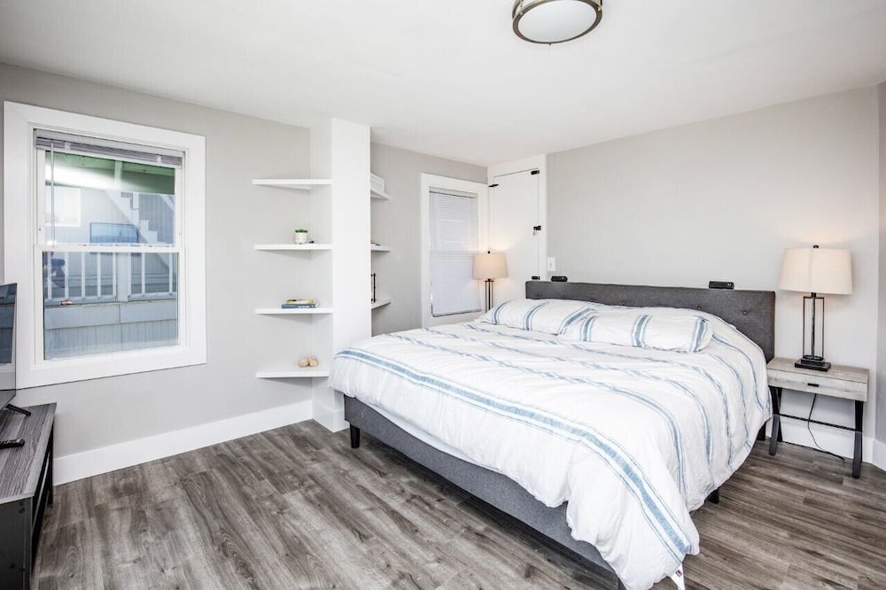 Photo of Bedroom in Minot