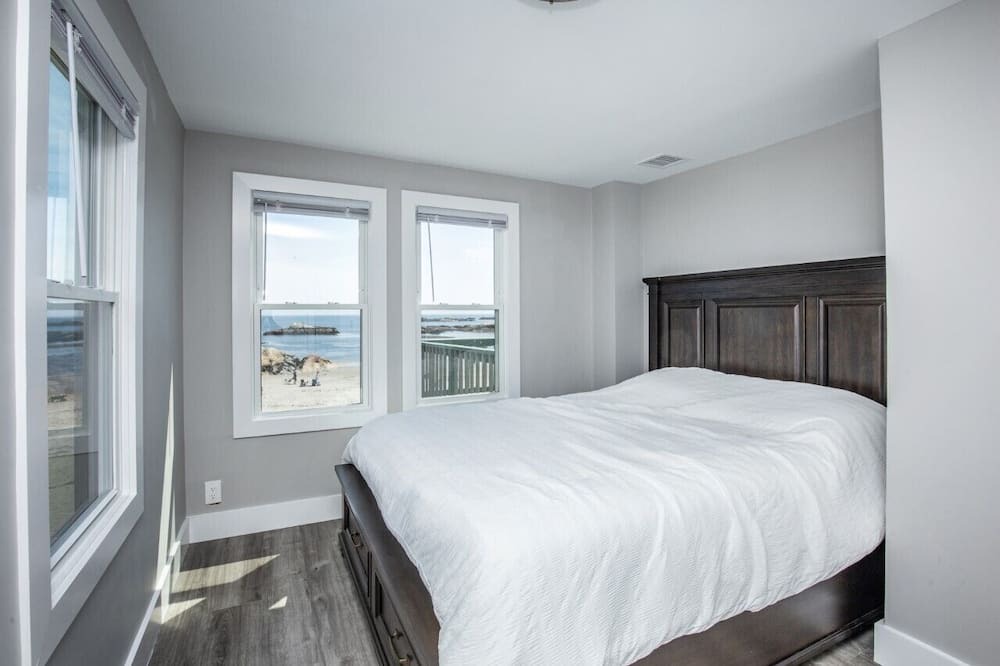 Photo of Bedroom in Minot