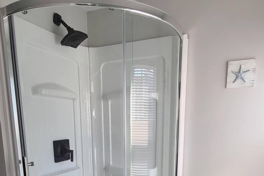 Photo of Bedroom in Minot