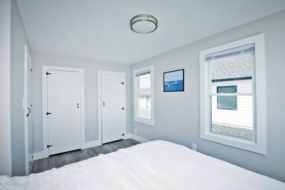 Photo of Bedroom in Minot