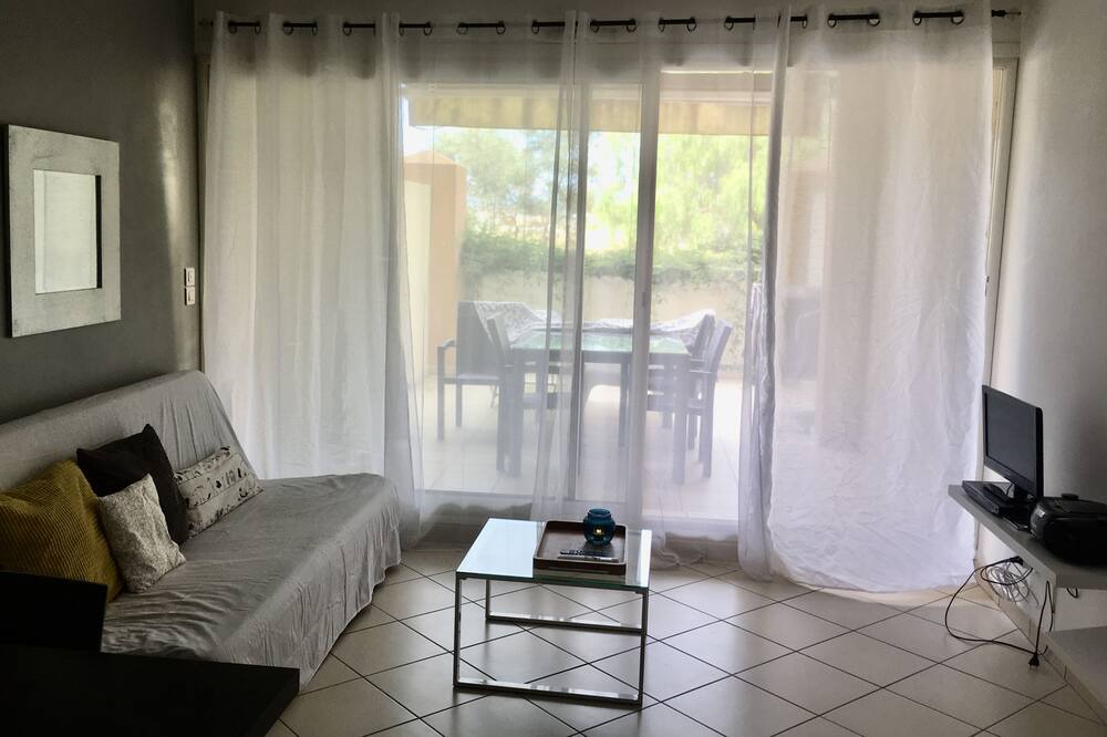 Photo of Livingroom in L'Ile-Rousse