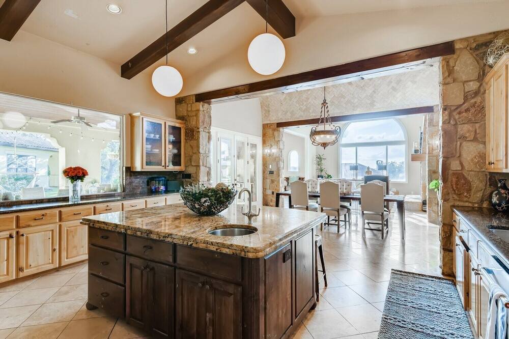 Photo of Kitchen in Lake Pointe