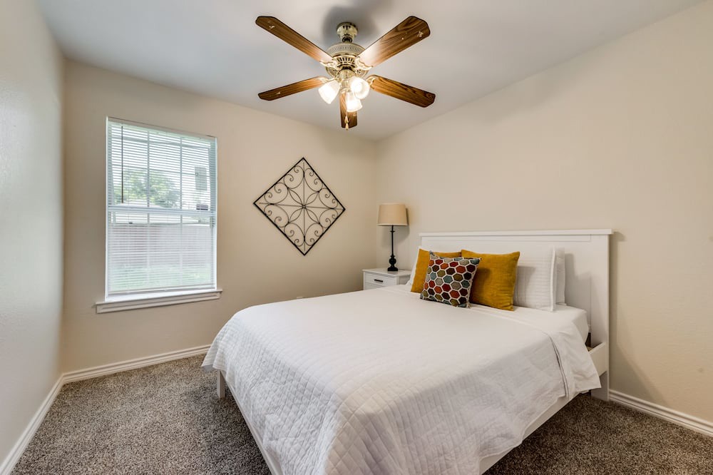 Photo of Bedroom in West Dallas