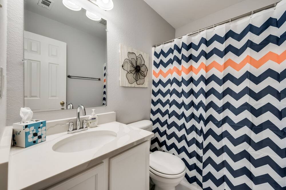 Photo of Bathroom in West Dallas