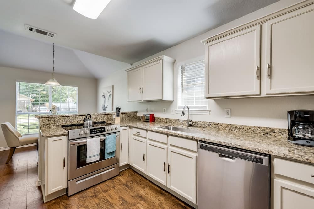 Photo of Kitchen in West Dallas