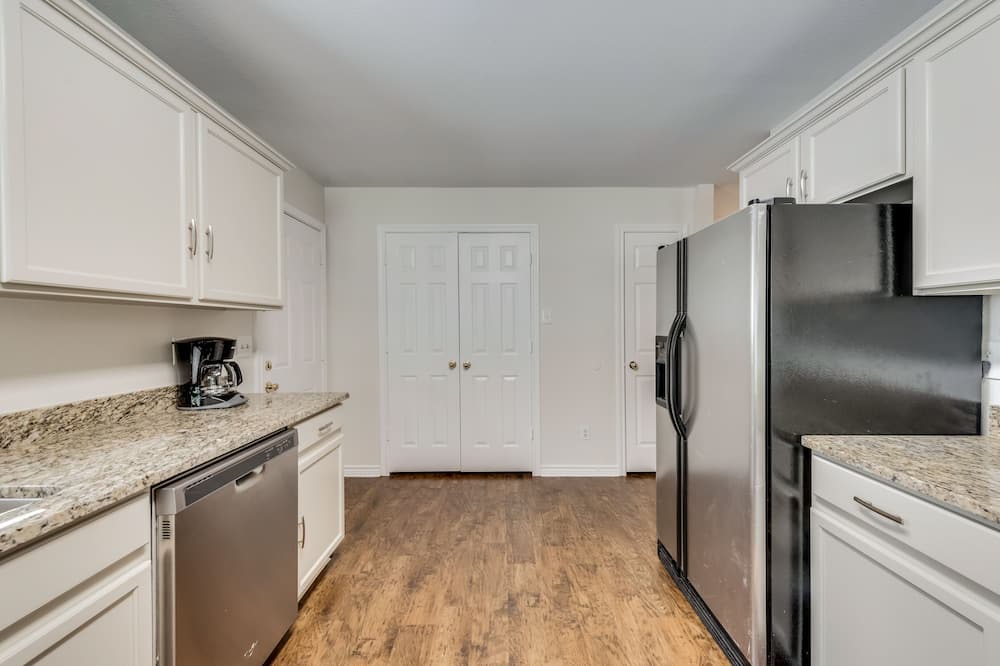 Photo of Kitchen in West Dallas