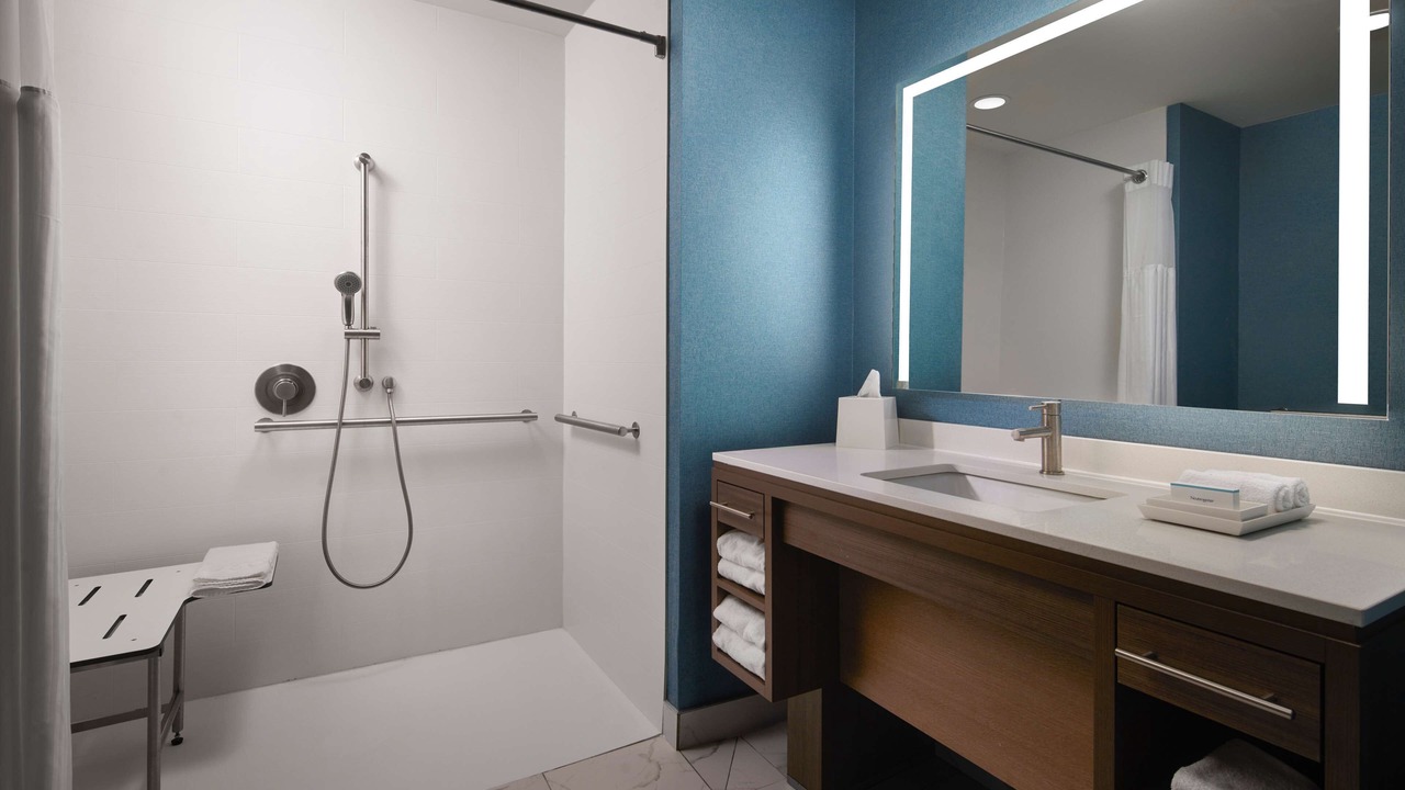 Photo of Bathroom in Larkspur