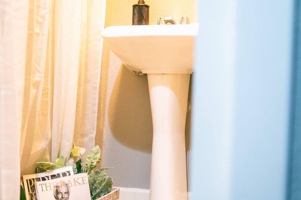Photo of Bathroom in Midtown