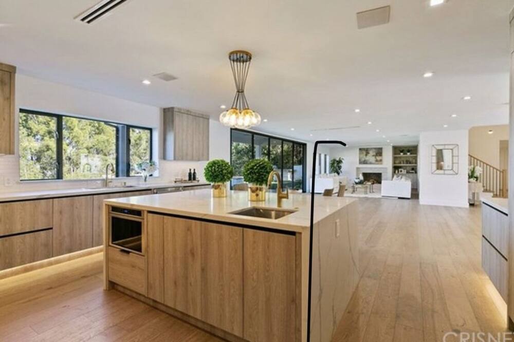 Photo of Kitchen in Encino