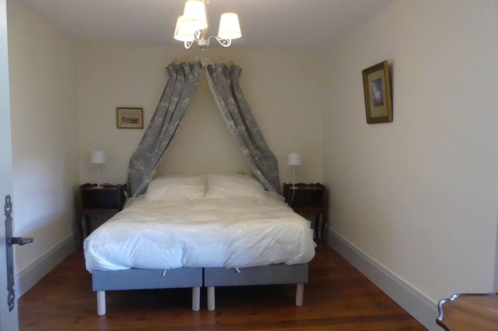 Photo of Bedroom in Mauleon
