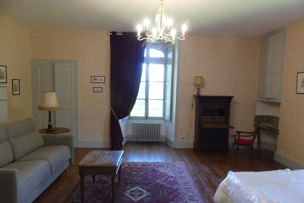 Photo of Bedroom in Mauleon