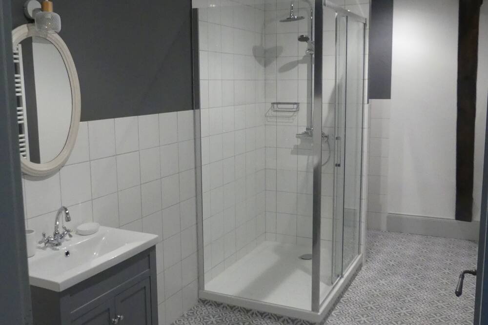 Photo of Bathroom in Mauleon