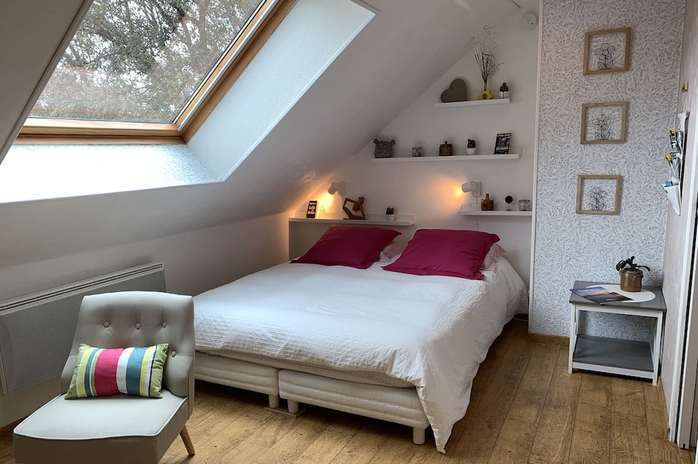 Photo of Others in Varades