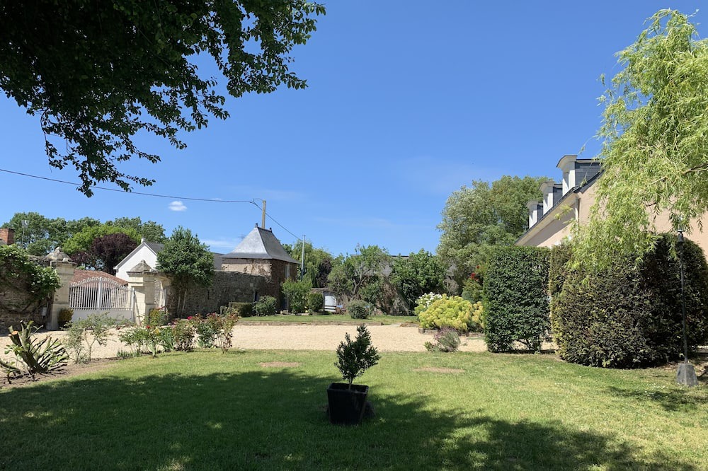 Photo of Others in Varades