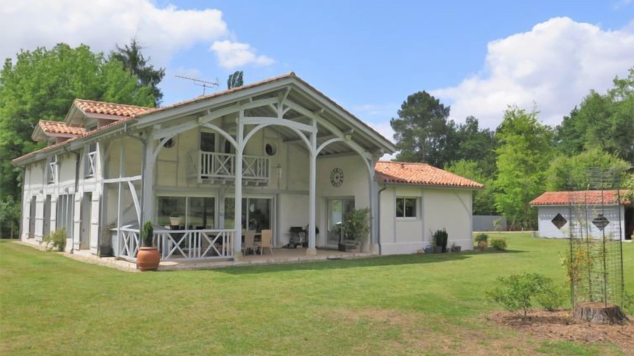 Photo of Outdoor in Losse