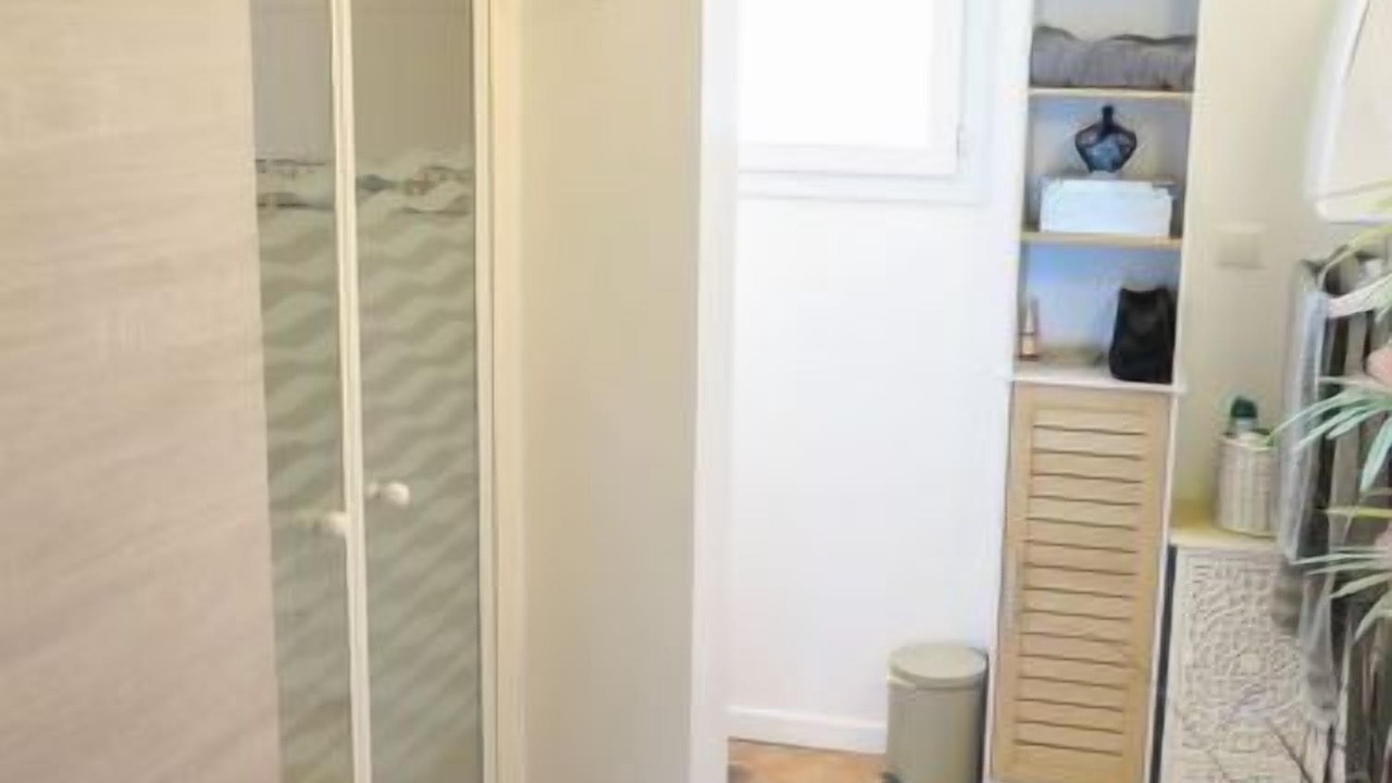 Photo of Others in Losse