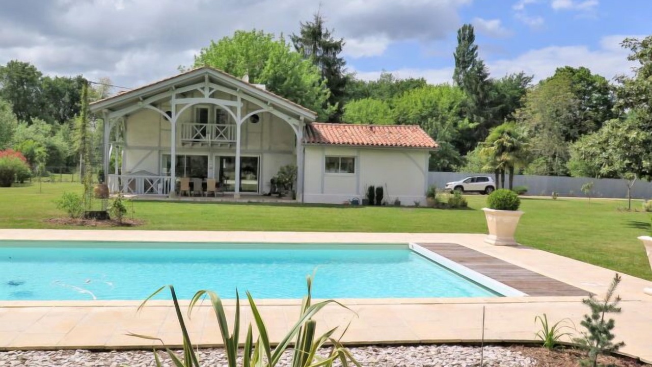 Photo of Outdoor in Losse