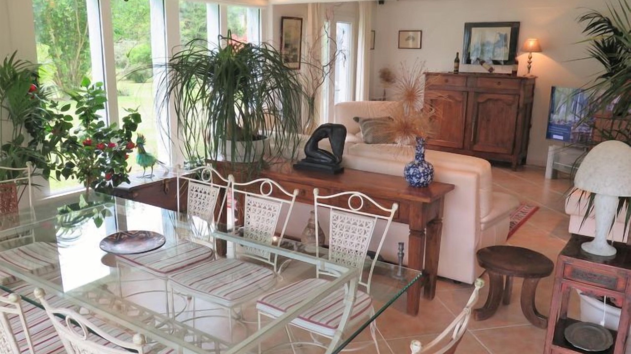 Photo of Others in Losse