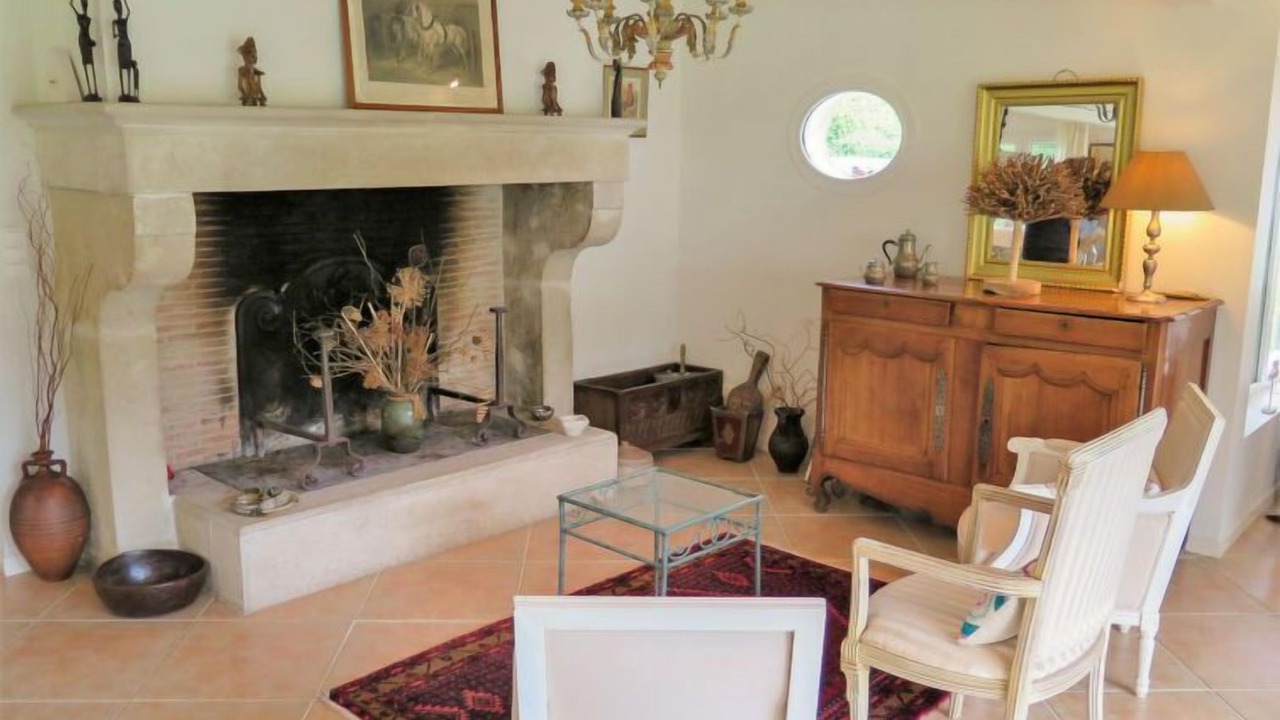 Photo of Others in Losse