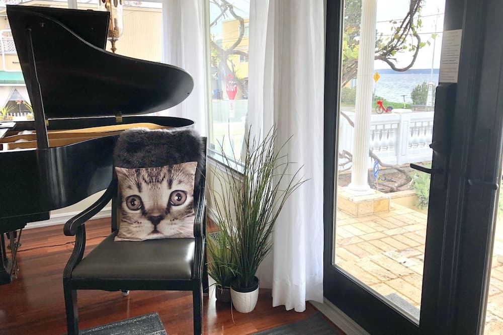 Photo of Others in Alki