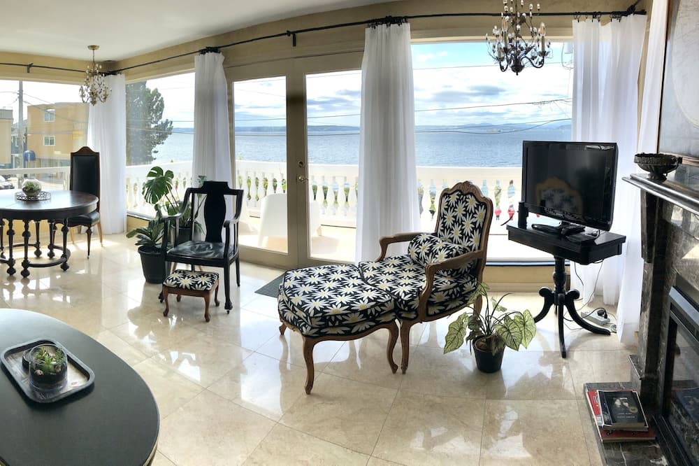 Photo of Others in Alki