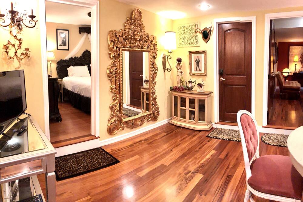 Photo of Bedroom in Alki