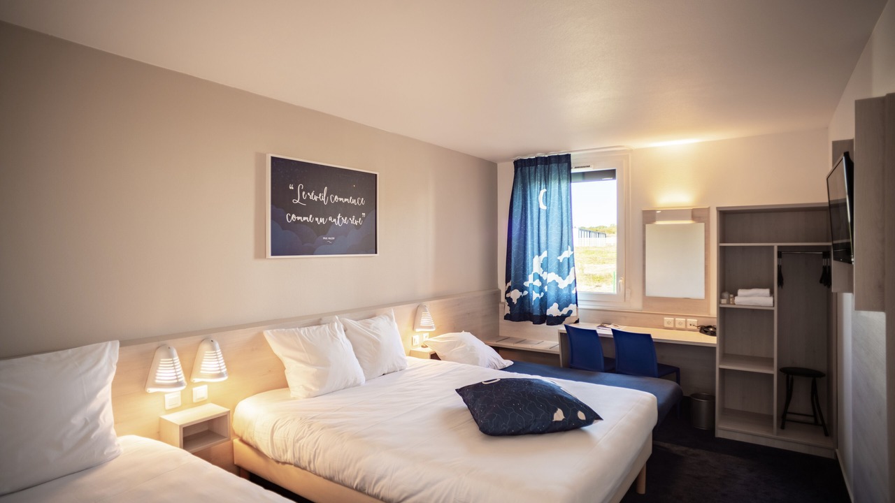 Photo of Bedroom in Petit-Couronne