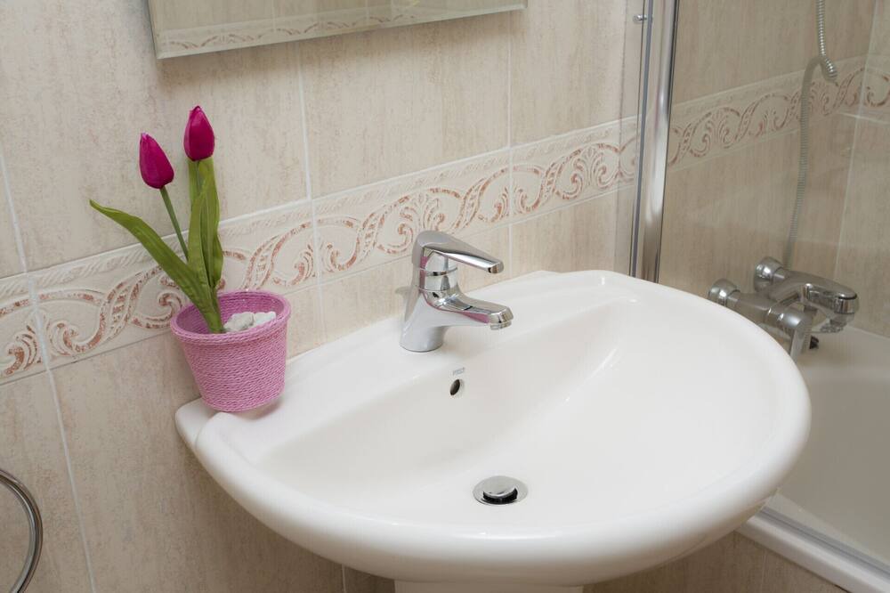 Photo of Bathroom in Penya-roja