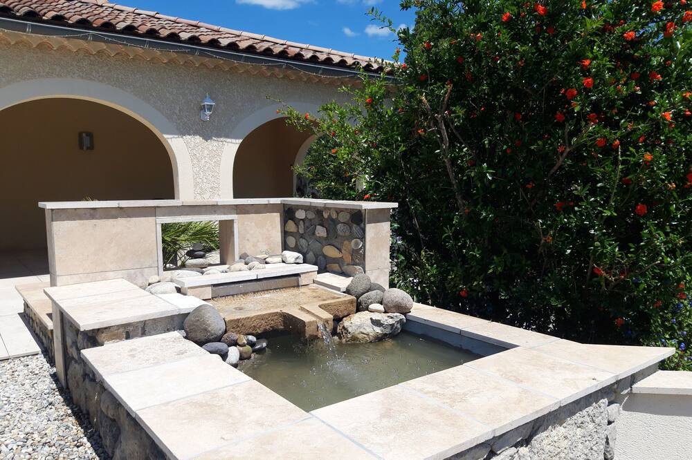 Photo of Patio Balcony in Lussas