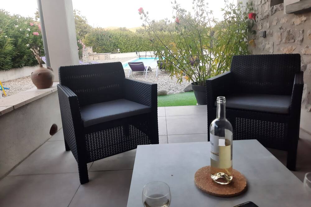 Photo of Patio Balcony in Lussas