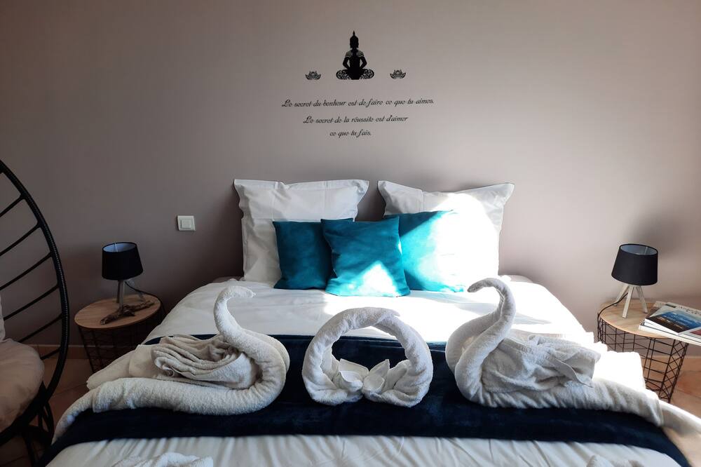 Photo of Bedroom in Lussas