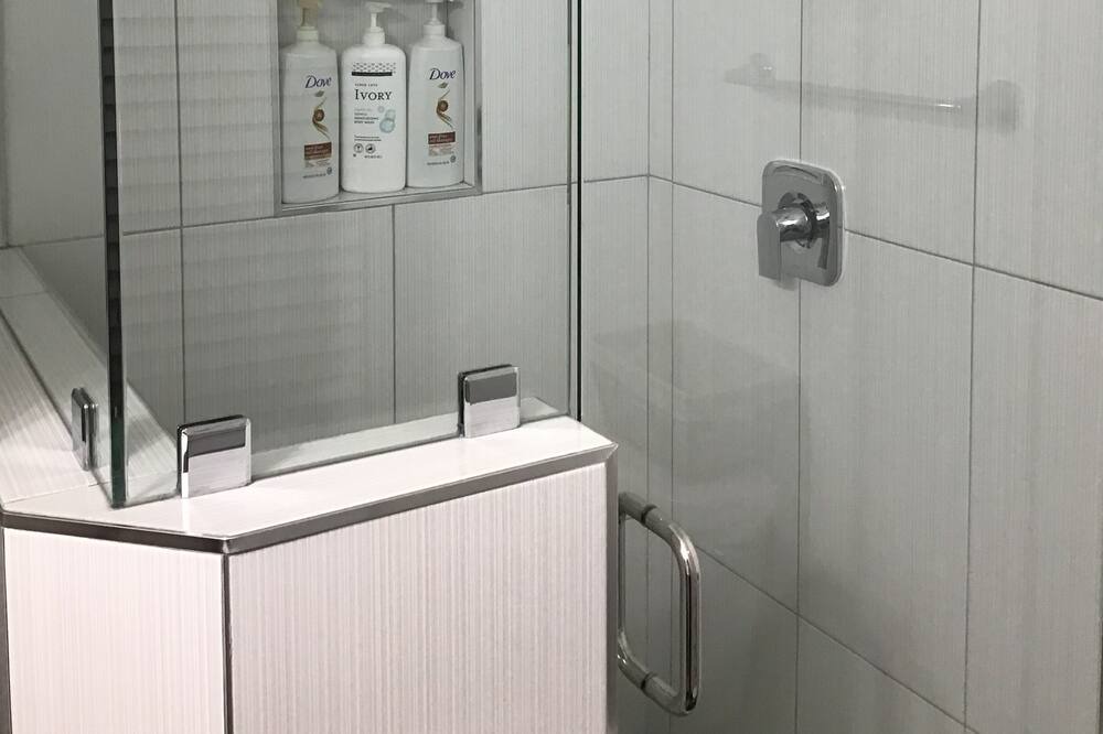 Photo of Bathroom in Seventh Ward