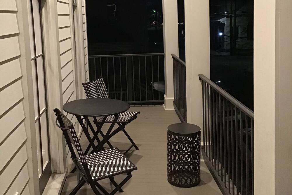 Photo of Patio Balcony in Seventh Ward