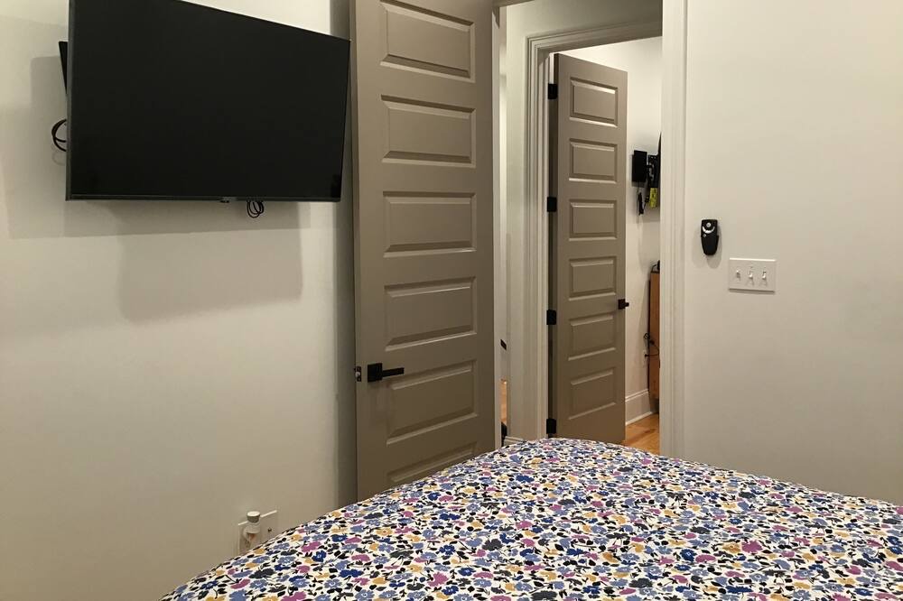 Photo of Bedroom in Seventh Ward