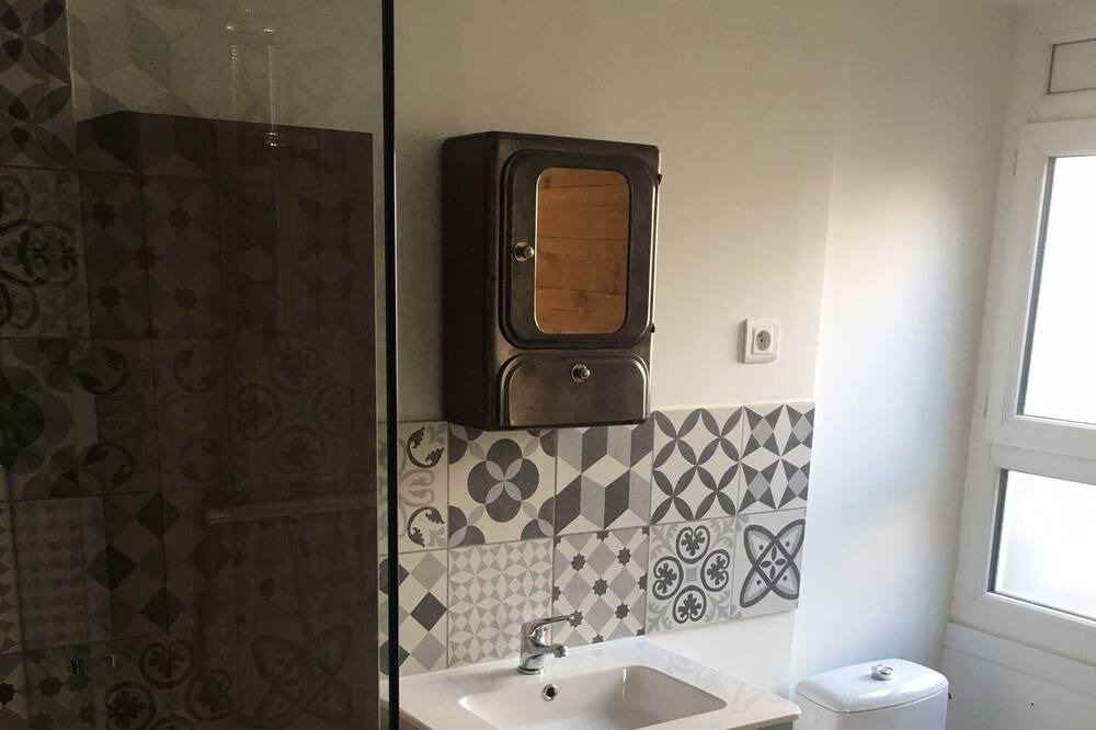 Photo of Bathroom in Quartier Pasteur