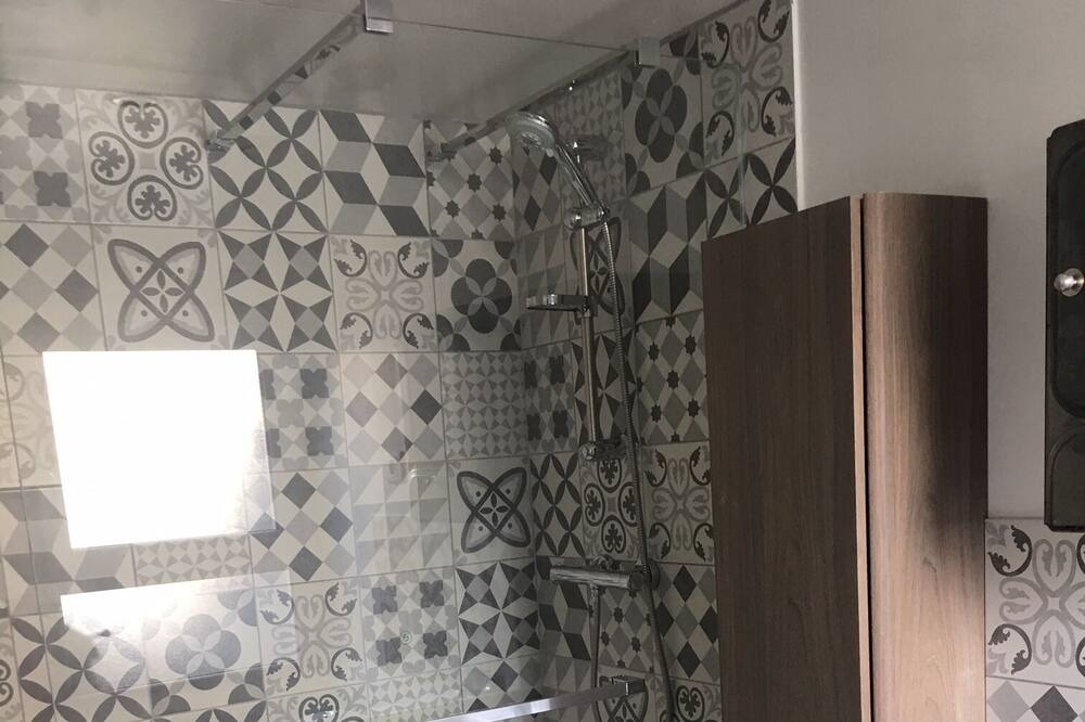 Photo of Bathroom in Quartier Pasteur