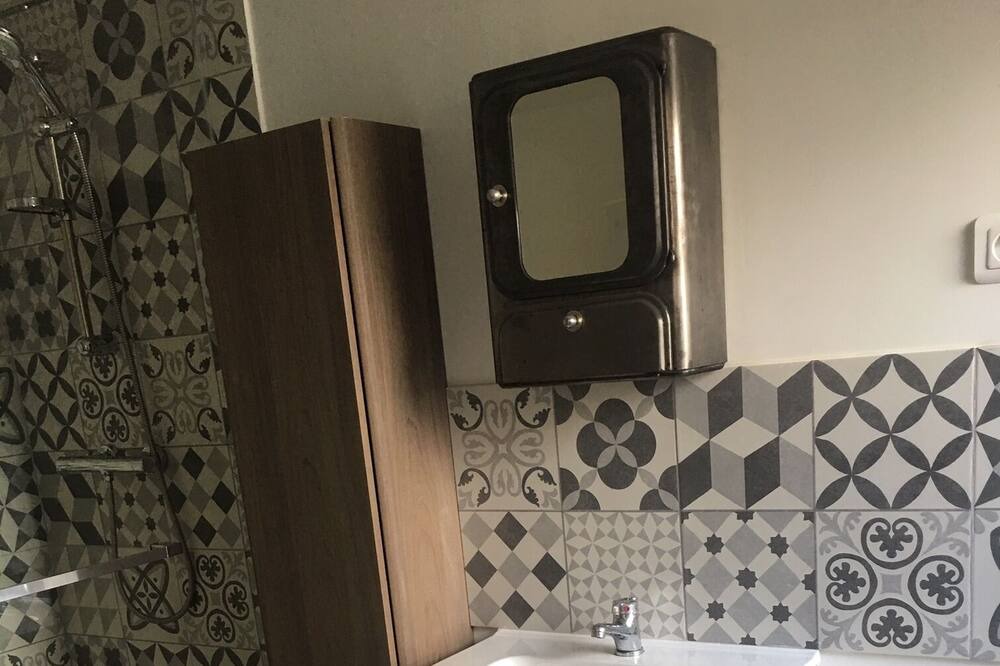 Photo of Bathroom in Quartier Pasteur