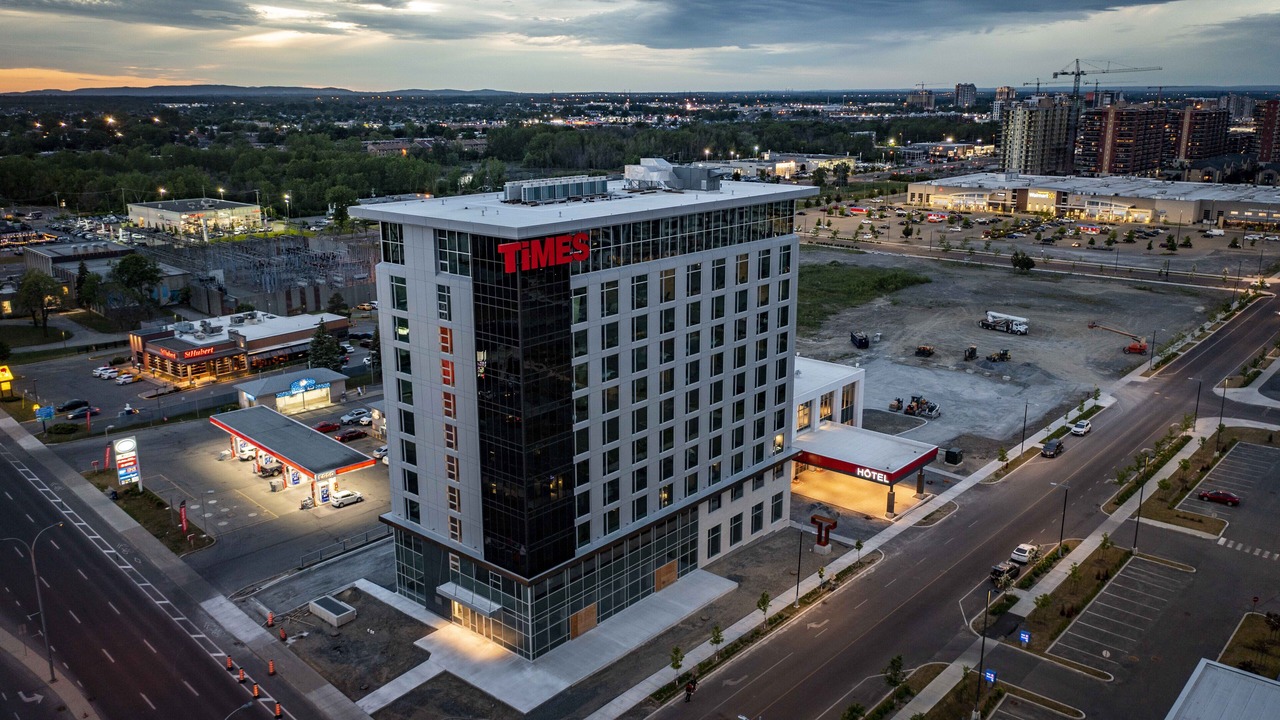 Photo of Outdoor in Laval