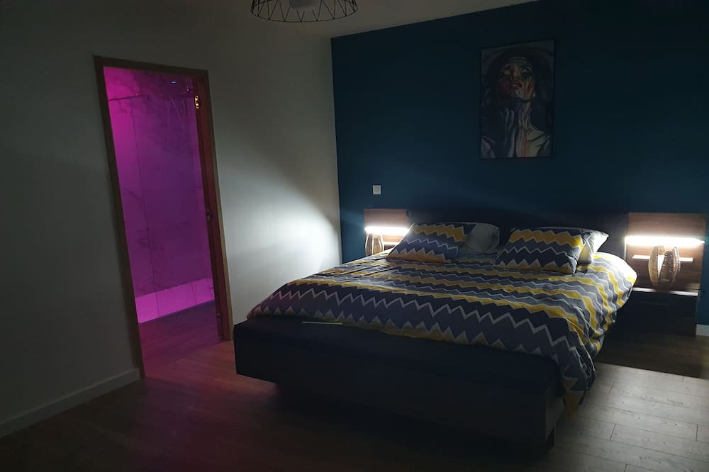 Photo of Bedroom in Arsac