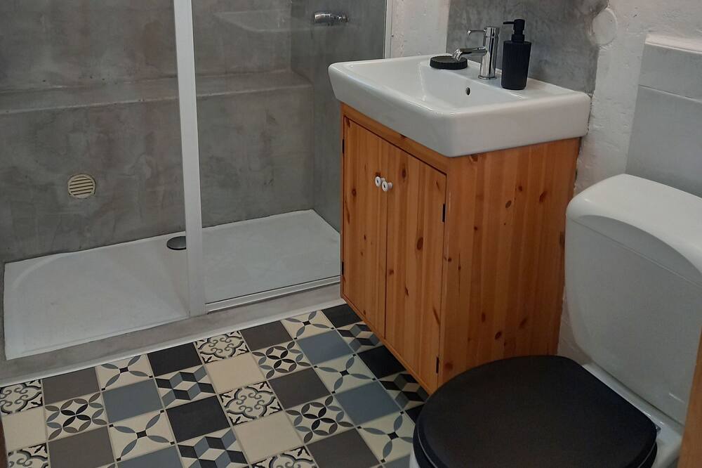 Photo of Bathroom in Aumelas