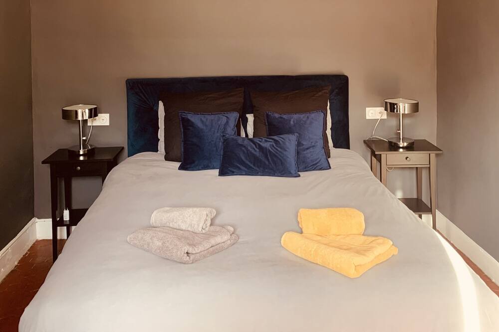 Photo of Bedroom in Gares
