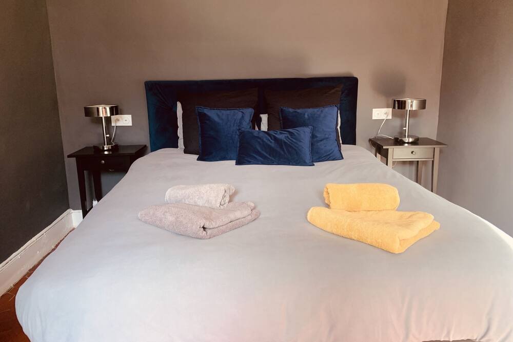 Photo of Bedroom in Gares