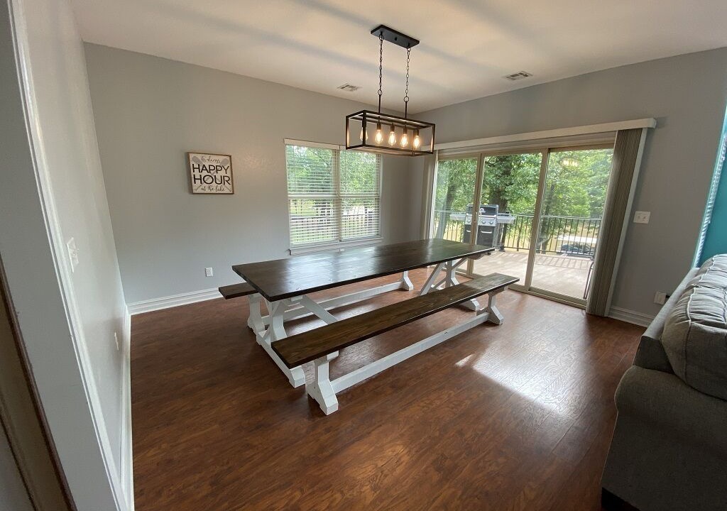 Photo of Bedroom in Grove