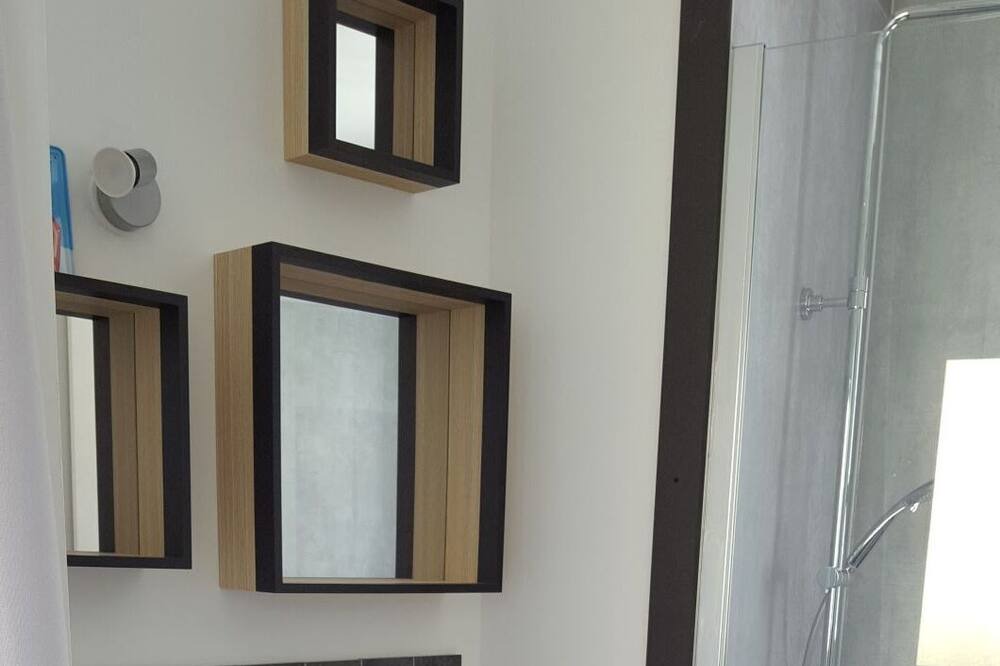 Photo of Bathroom in Neuville-de-Poitou